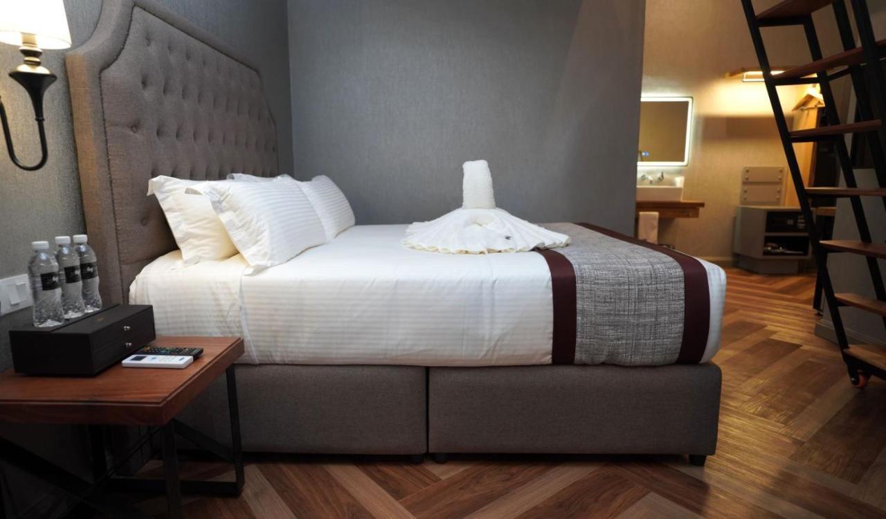 1969 Business Suites @ Ipoh Garden Bagian luar foto